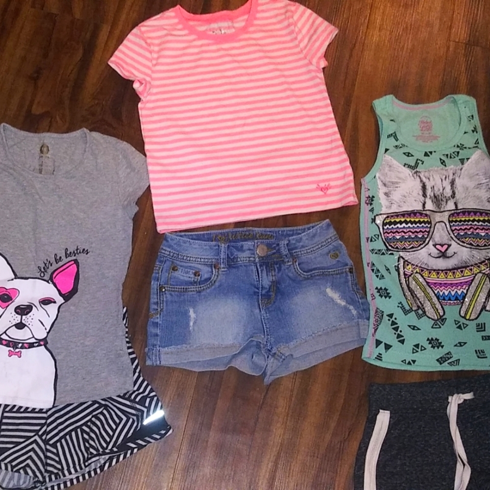 Girl's mix & match 3 outfit bundle Size 7/8